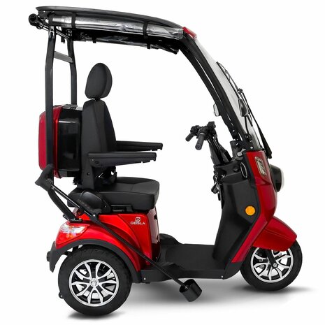 scootmobiel met regenscherm